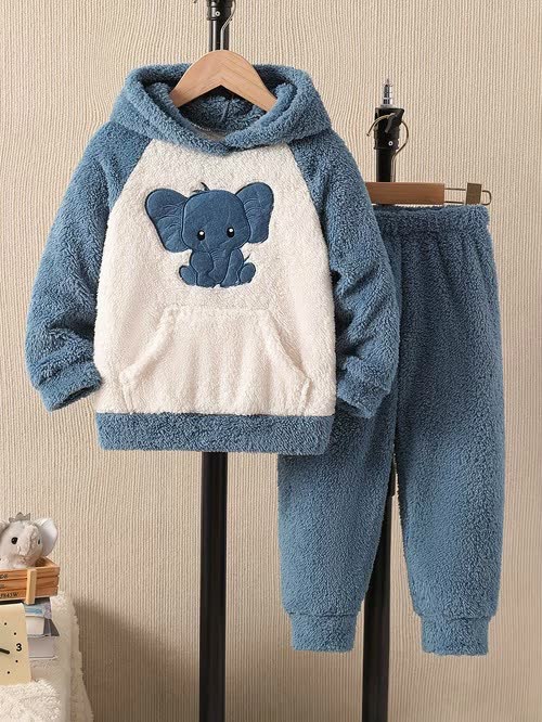 Girls' Clothing 01
